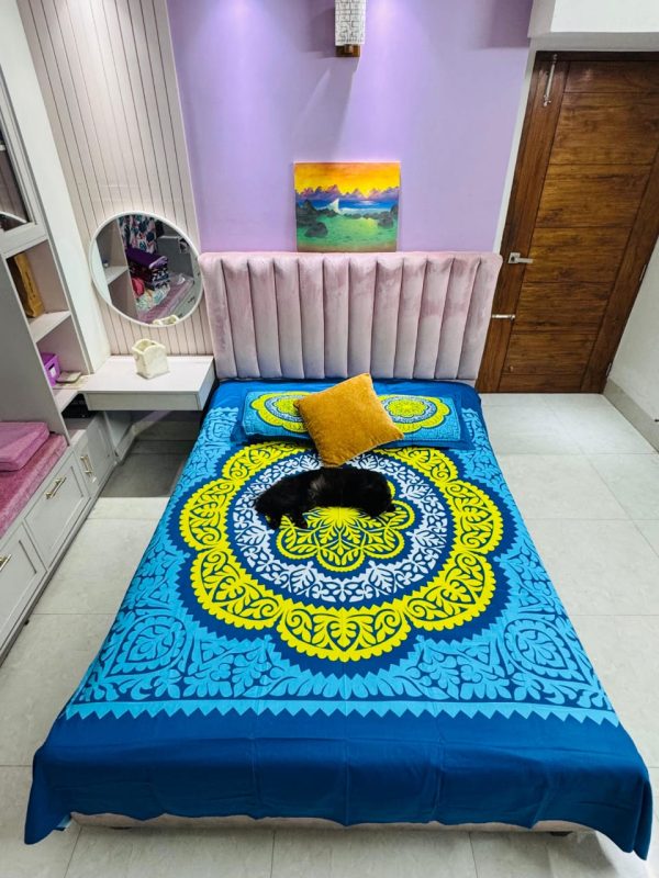 ভাইব্রান্ট ম্যান্ডালা কটন বেডশিট – নীল ও হলুদ(Bedsheet)
